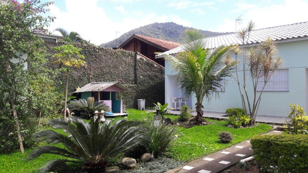 Villa Kitnets & Flats à Ubatuba Extérieur photo